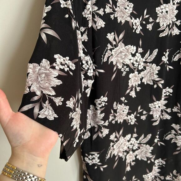 Spiritual Gangster Pool Wrap Kimono Coverup - Picture 9 of 13